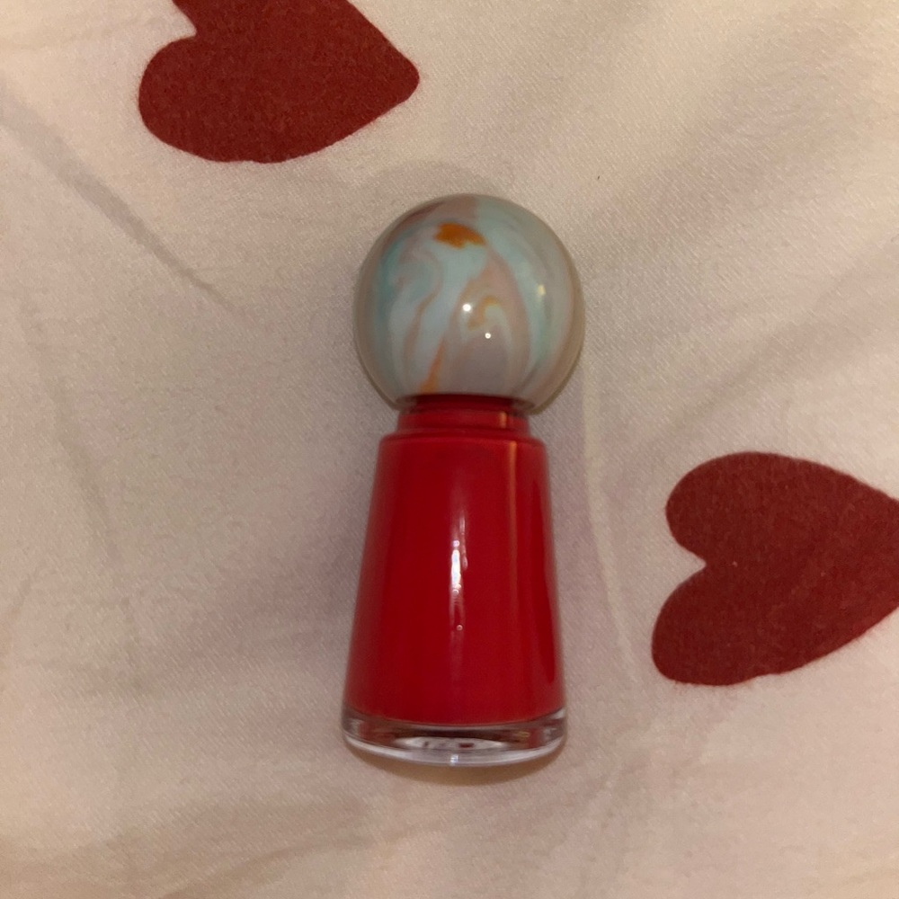 Pleasing Red Nail Polish in Vine Ripe